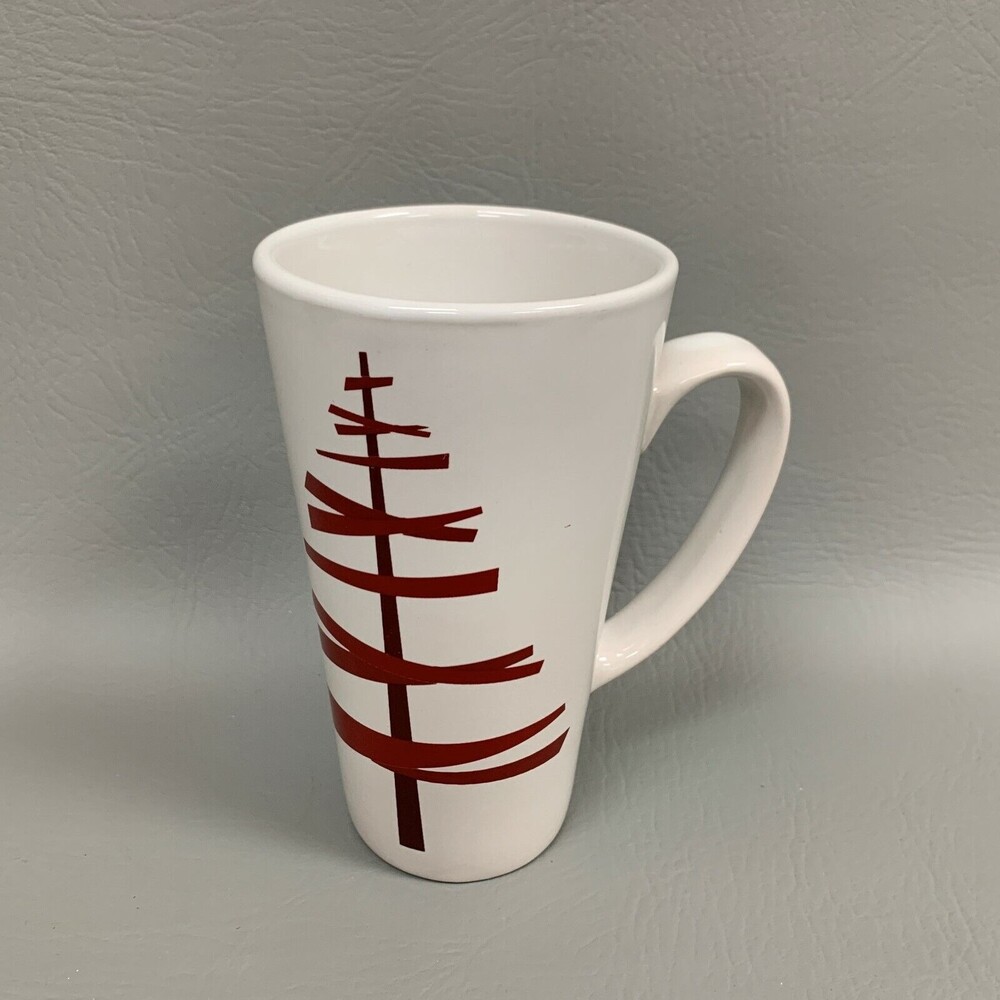 2012 Starbucks Coffee Cup Mug White Red Holiday Christmas Tree 16 fl‎ oz